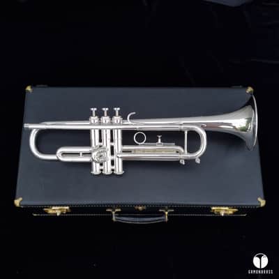 Beautiful Getzen Eterna Severinsen Model trumpet case mouthpiece gamonbrass image 5