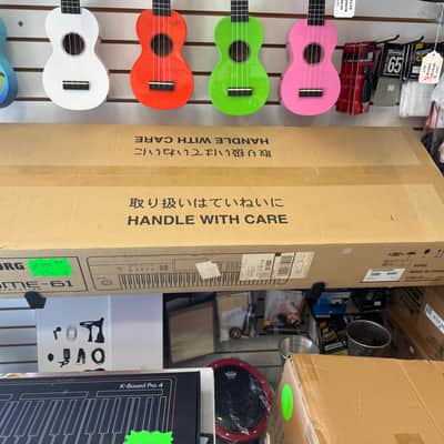 Korg KROME 61-Key Synthesizer Workstation 2010s - Black