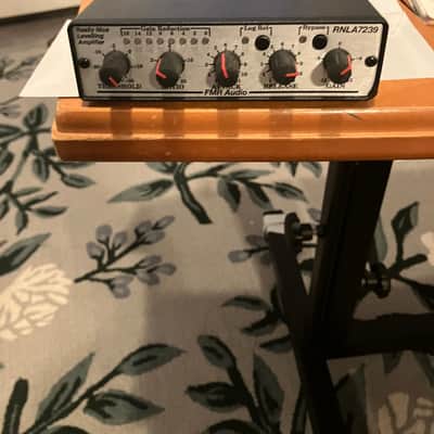 FMR Audio Really Nice Leveling Amplifier RNLA 7239 | Reverb