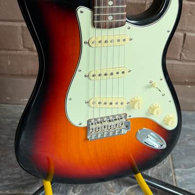 Fender American Original 60’s Stratocaster Electric Guitar 2021 - Sunburst