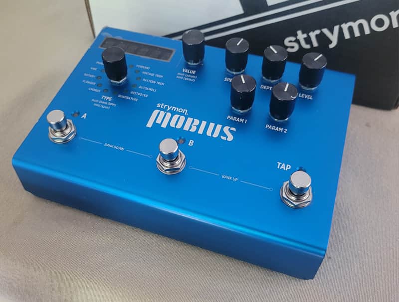 Strymon Mobius 2012 - Present - Blue image 1