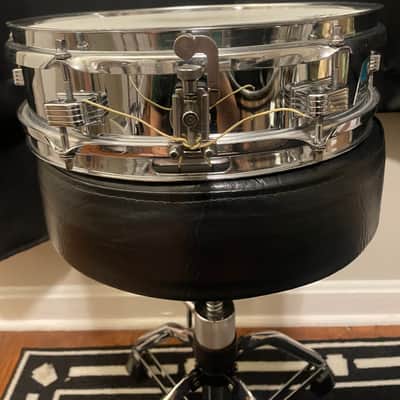 Ludwig No. 405 Aluminum Piccolo 3x13" 6-Lug Snare Drum with Pointed Blue/Olive Badge 1969 - 1979 - Chrome-Plated image 2