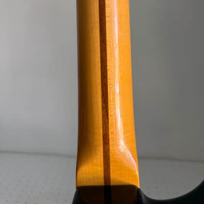 Fender Eric Johnson Stratocaster Maple Fingerboard 2018 - 2 Color Sunburst image 12