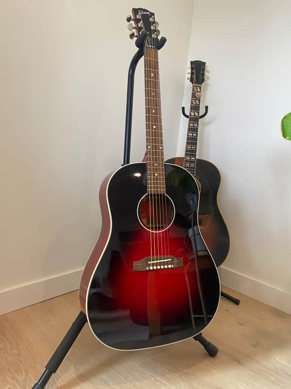 Gibson Slash Signature J-45 2023 - Vermillion Burst