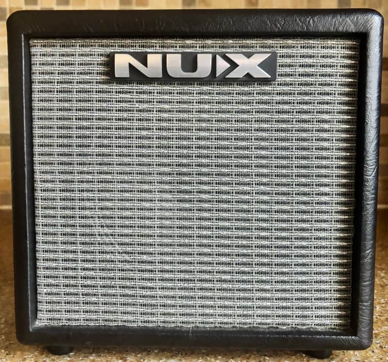 NuX Mighty 8 BT 8-Watt 1x6.5" Digital Modeling Guitar Combo Amp image 1