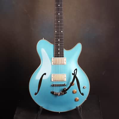Eastman Romeo LA semi hollow guitar Brand New Old Stock image 1