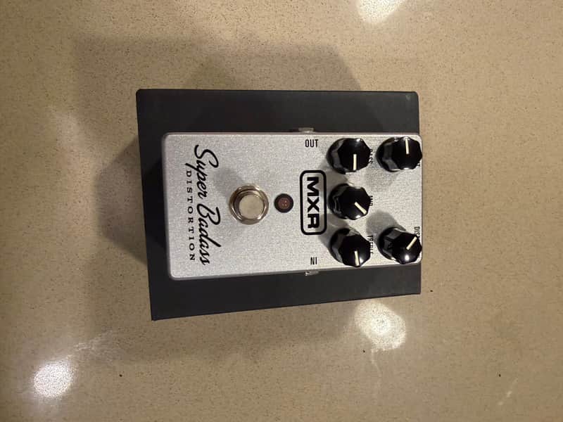 MXR M75 Super Badass Distortion