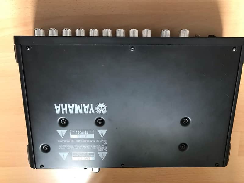 Yamaha BBT-500H 500-Watt Bass Amplifier Head image 8