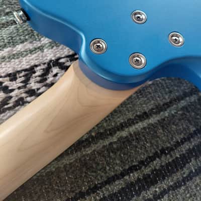 Hils HNT1 - Headless Telecaster w/upgraded PUPs and Gig Bag Mint image 9