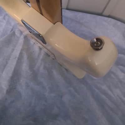 Fender Stratocaster 2006 - Cream/White image 7