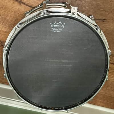Pearl Free Floating 11 x 14" Marching Snare Drum 12 Lug image 6