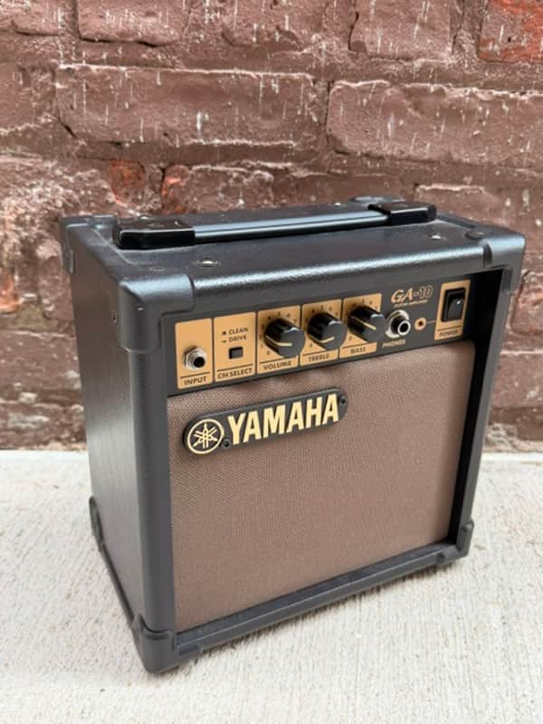 Yamaha GA-10 Practice Amplifier SN: LH10715 image 1