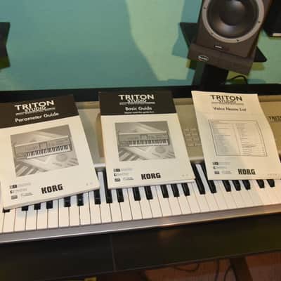 Korg Triton Studio Music Workstation/Sampler - 61 keys 2001-2003 - Silver image 8
