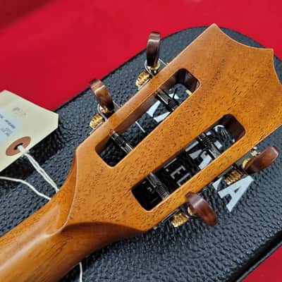 Kamaka Koa Concert Ukulele with Slotted Headstock HF-2I - Koa image 18
