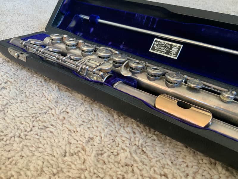 Haynes Flute HMF Gold Emb 1971 - Silver image 1