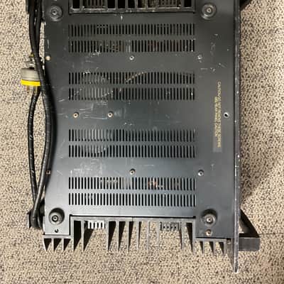 Yamaha P-2200 Professional Series Amplifier 1970’s image 5