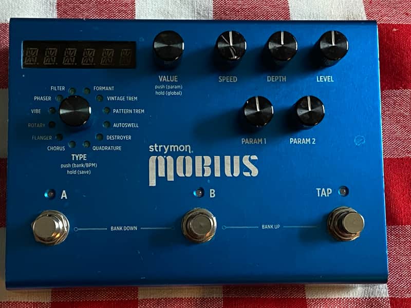 Strymon Mobius