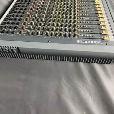 Soundcraft Spirit Live 4 24 Channel Mixing Console with Case 1990s image 7