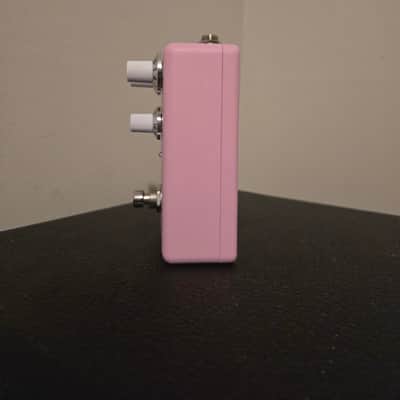 Fender Hello Kitty Fuzz 2024 - Present Pink image 2