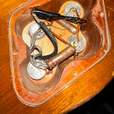 1952 Gibson Les Paul with Trapeze Tailpiece Goldtop First Issue image 17