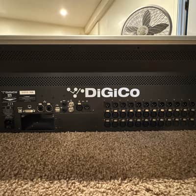 DiGiCo S21 Digital Mixing Console with 60 Channel/24 Aux Software Upgrade image 6