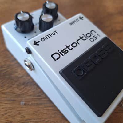 Limited Edition Boss DS-1-WH Distortion 2024 - Pearl White * FREE shipping image 2