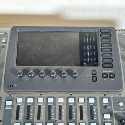 Behringer X32 40-Input 25-Bus Digital Mixing Console image 6