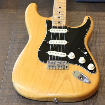 Vintage! 1975 Fender Stratocaster Electric Guitar Natural + Fender Case image 2