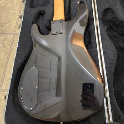 Peavey Foundation USA made 1990s bass guitar with hard case image 5