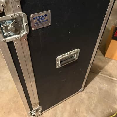 Ampeg SVT-610HLF Classic Series 600-Watt 6x10" Bass Speaker Cabinet 2007 - Present - Black image 3