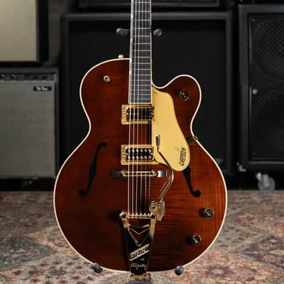 Gretsch G6122T-59 Vintage Select Edition '59 Chet Atkins Country Gentleman Hollow Body with Bigsby Electric Guitar - Walnut Stain Lacquer with Hardshell Case image 4