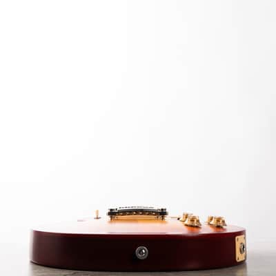 Gibson Les Paul Tribute Satin, Satin Cherry Sunburst | Demo image 21