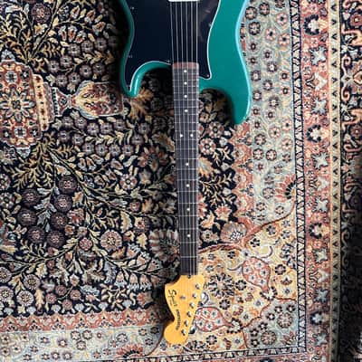 Squier stratocaster classic vibe scalloped image 2