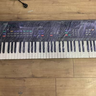Yamaha DSR 1000 Keyboard Synthesizer DSR—1000  w/ Power Supply.