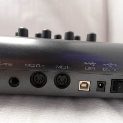 M-Audio Axiom 25 Key USB MIDI Keyboard Controller 2000s - Black image 10