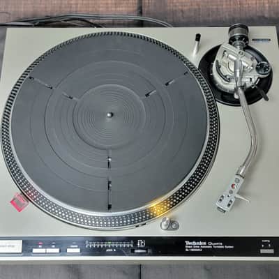 Technics SL1600MK2 Fully Automatic Turntable / Record Player w/ Shure Cartridge & Stylus (video) image 1