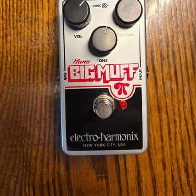Electro-Harmonix Nano Big Muff Pi Distortion / Sustainer 2013 - Present - White / Black / Red image 1