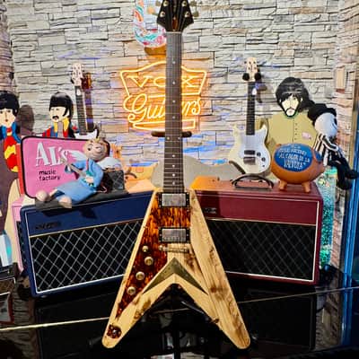 Black Volt Veronica “ Hollywood Bowl “ Alaskan Yellow Cedar Top - Sequoia - African Mahogany  ( Unique Piece in The World Lefty) 2025 - Natural image 2