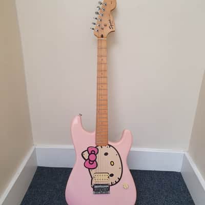 Squier Hello Kitty Stratocaster 2007 - Pink with Hard Shell Case image 1
