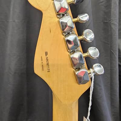 Fender Squier Stratocaster Electric Guitar Made in Mexico - Red image 3
