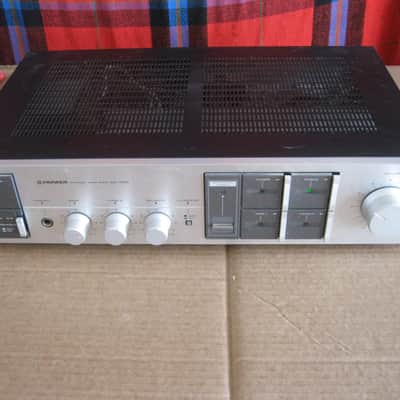 Rare Vintage Pioneer SA-710 Integrated Amplifier 65 wpc Fluoroscan