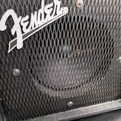 Fender Frontman 15B Guitar Bass Combo Amp Amplifier, 6.5” Speaker, Pre-Rumbles image 5