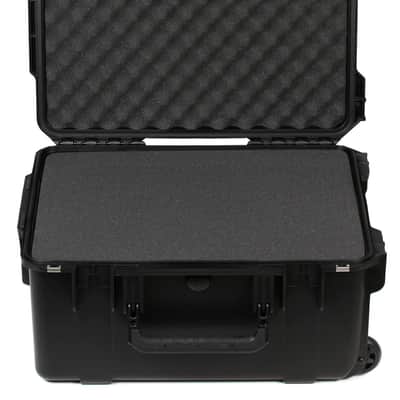 SKB 3i-2015-10BC iSeries 2015-10 Rolling Waterproof Case with Cubed Foam image 1