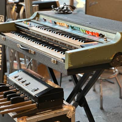 FARFISA VIP 600 with Original Bass Pedal and Stand - RESTORED image 1