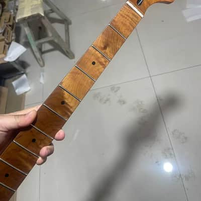 4 string electric bass neck jazz bass stainless steel 20frets  Roasted flame Maple guitar neck 34inch hole 18mm black dot inlay image 4