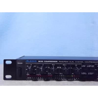 Alesis 3630 Dual-Channel Compressor / Limiter with Gate image 2