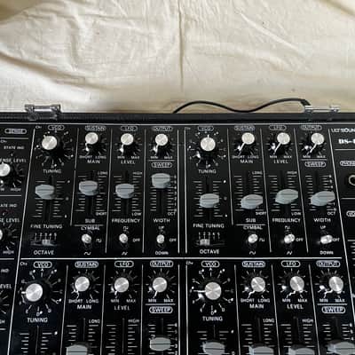 Toyo Gakki Japan ULT-SOUND DS-4 Vintage 4 channel drum synth w/ power supply image 3