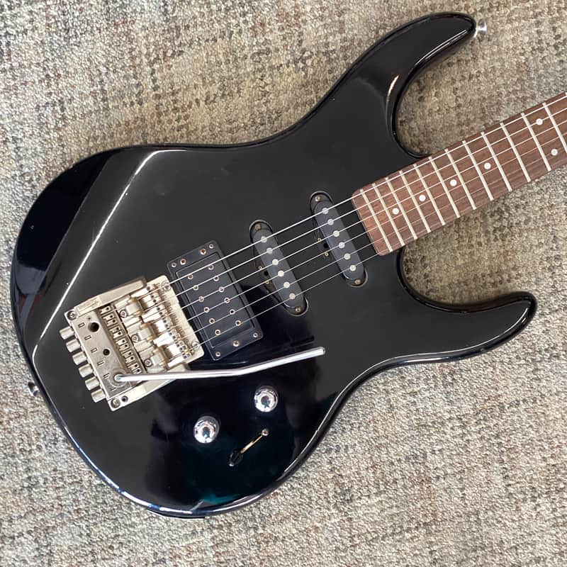 Washburn G-2V 80s With Case image 1