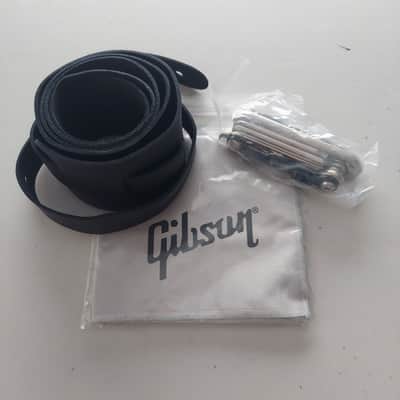 2000's Gibson Case Candy NOS (M-222) image 1
