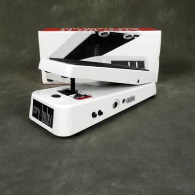 Dunlop 105Q Cry Baby Bass Wah 1999 - Present - White image 4